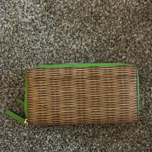 Kate Spade Pack a Picnic Wallet - Picture 3 of 3